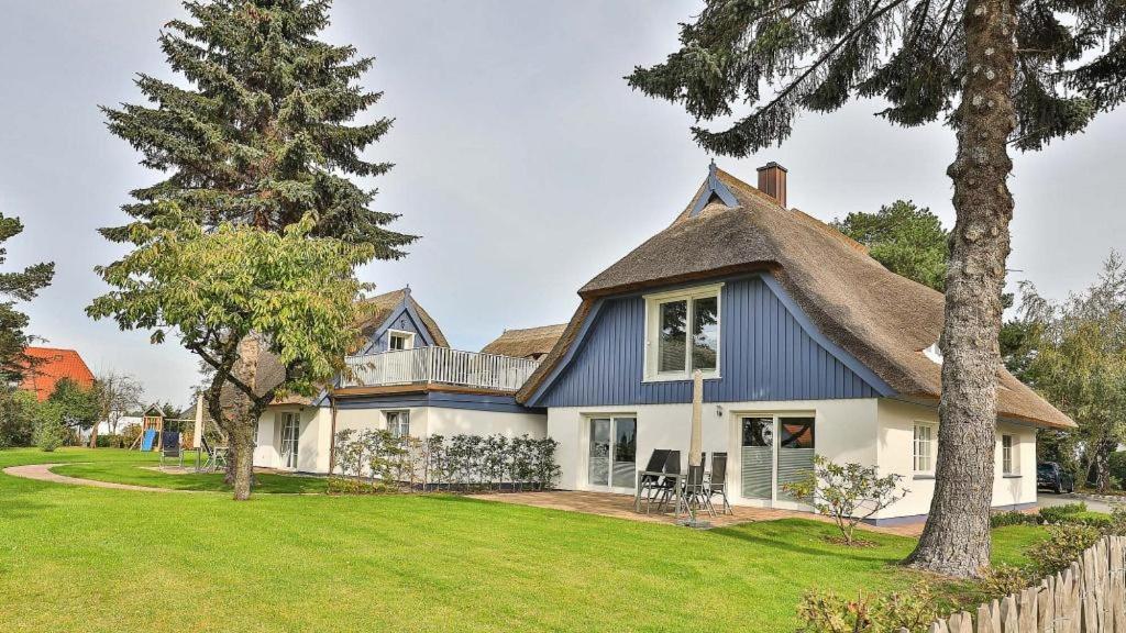 Kapitaenshaus Kammer Born Exteriör bild